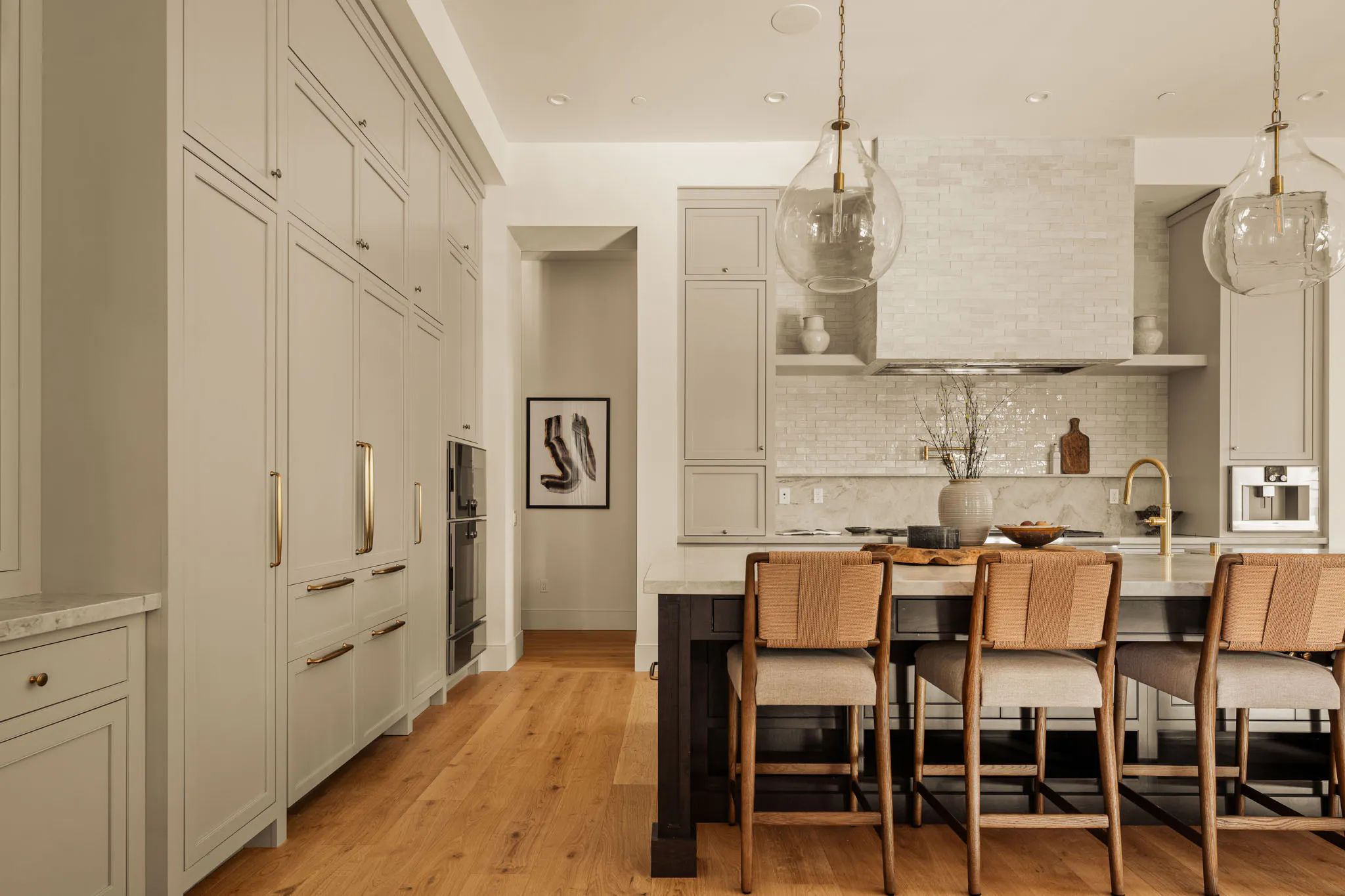 Meridith-Baer-Home-Home-Staging-Luxury-Homes-Southern-California-Mulholland-Modern-Ranch-Kitchen